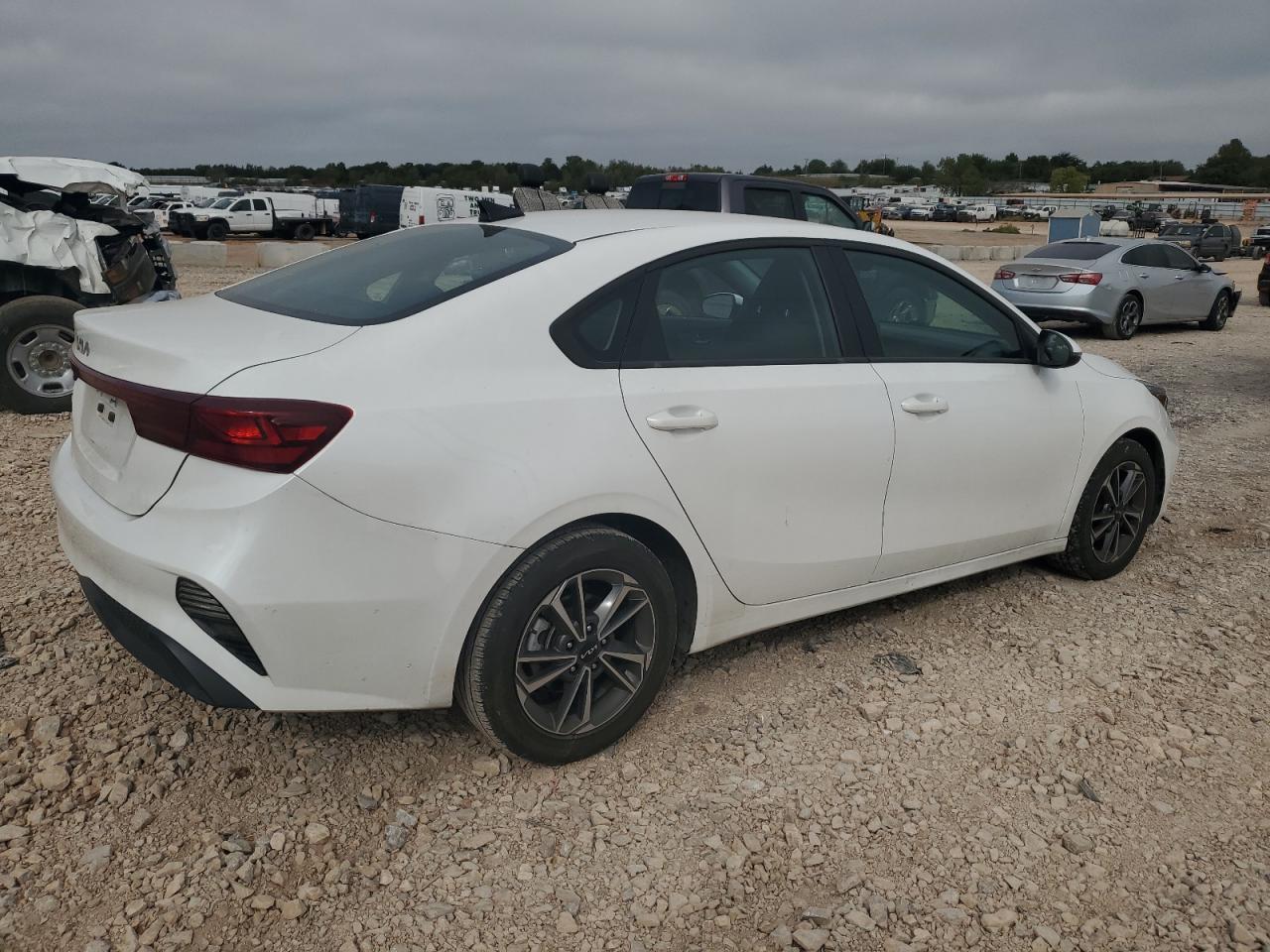 2023 KIA FORTE