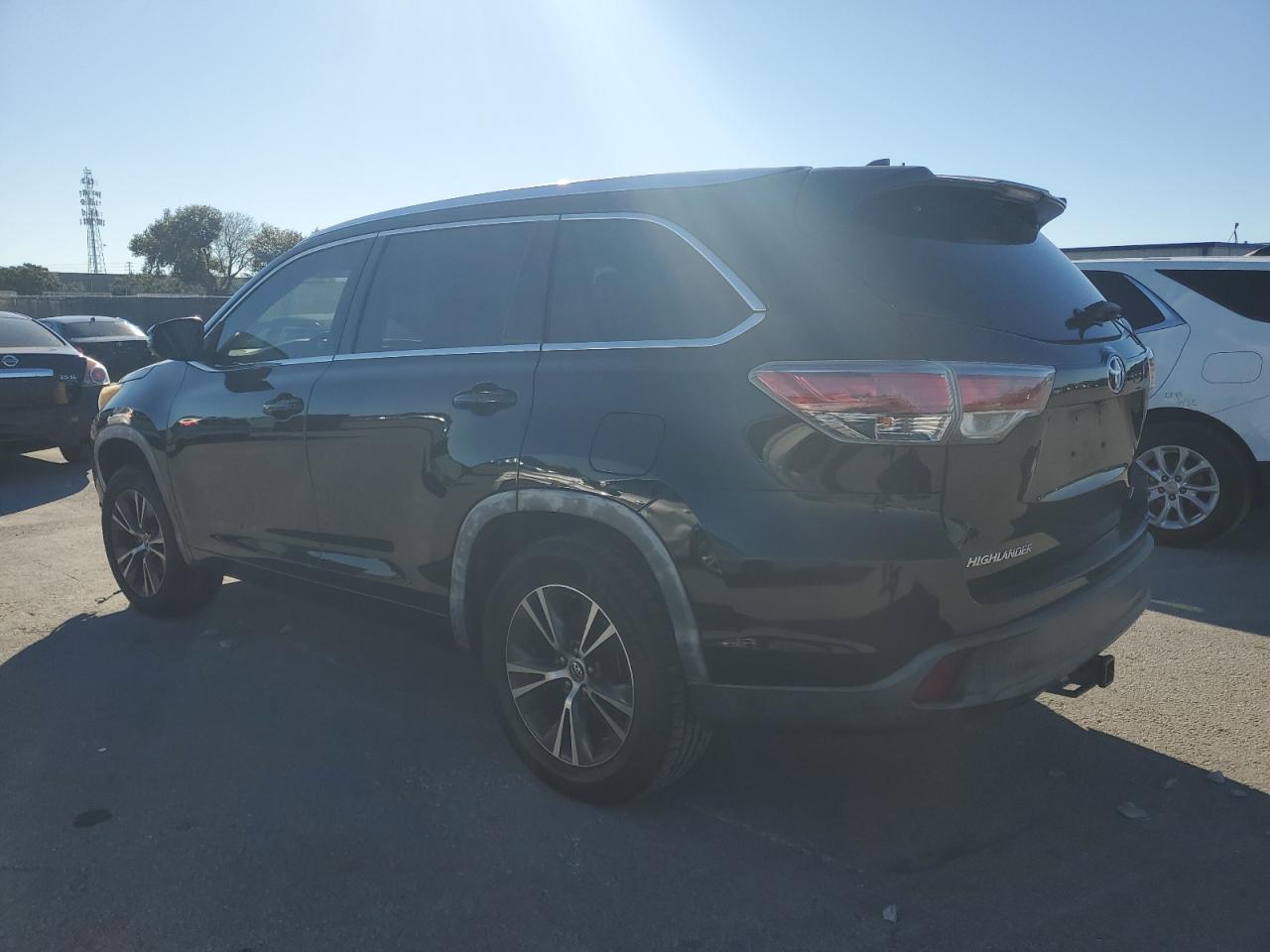 2016 TOYOTA HIGHLANDER