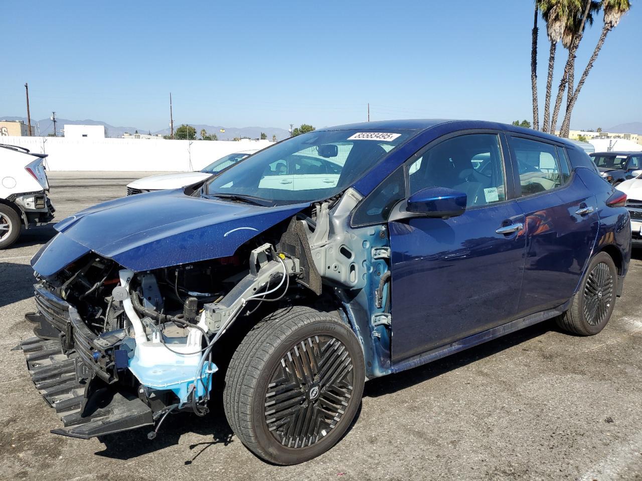 2024 NISSAN LEAF