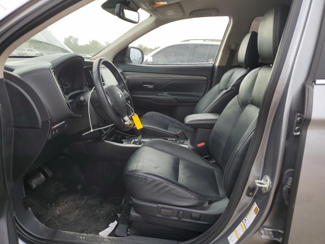 2020 MITSUBISHI outlander