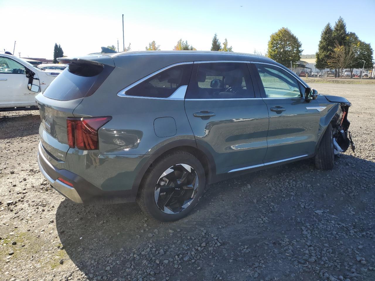 2025 KIA SORENTO