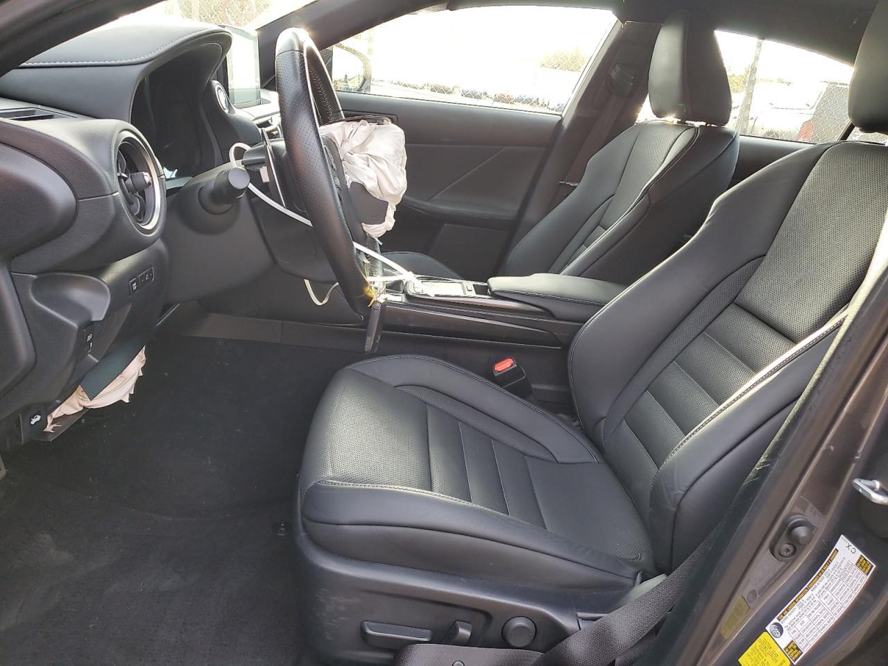 2021 LEXUS Is