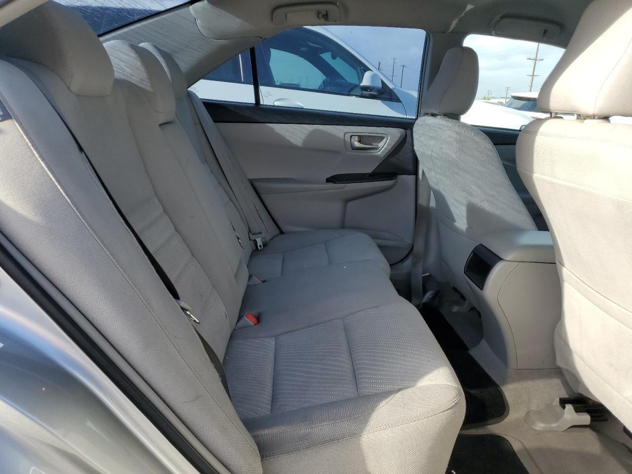2016 TOYOTA CAMRY