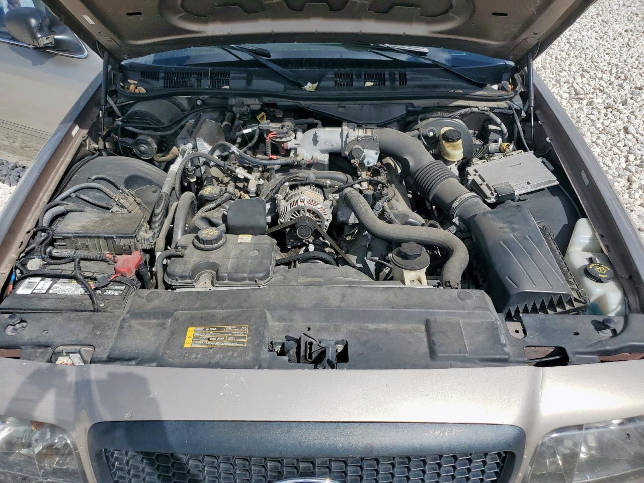 2010 FORD Crown Victoria