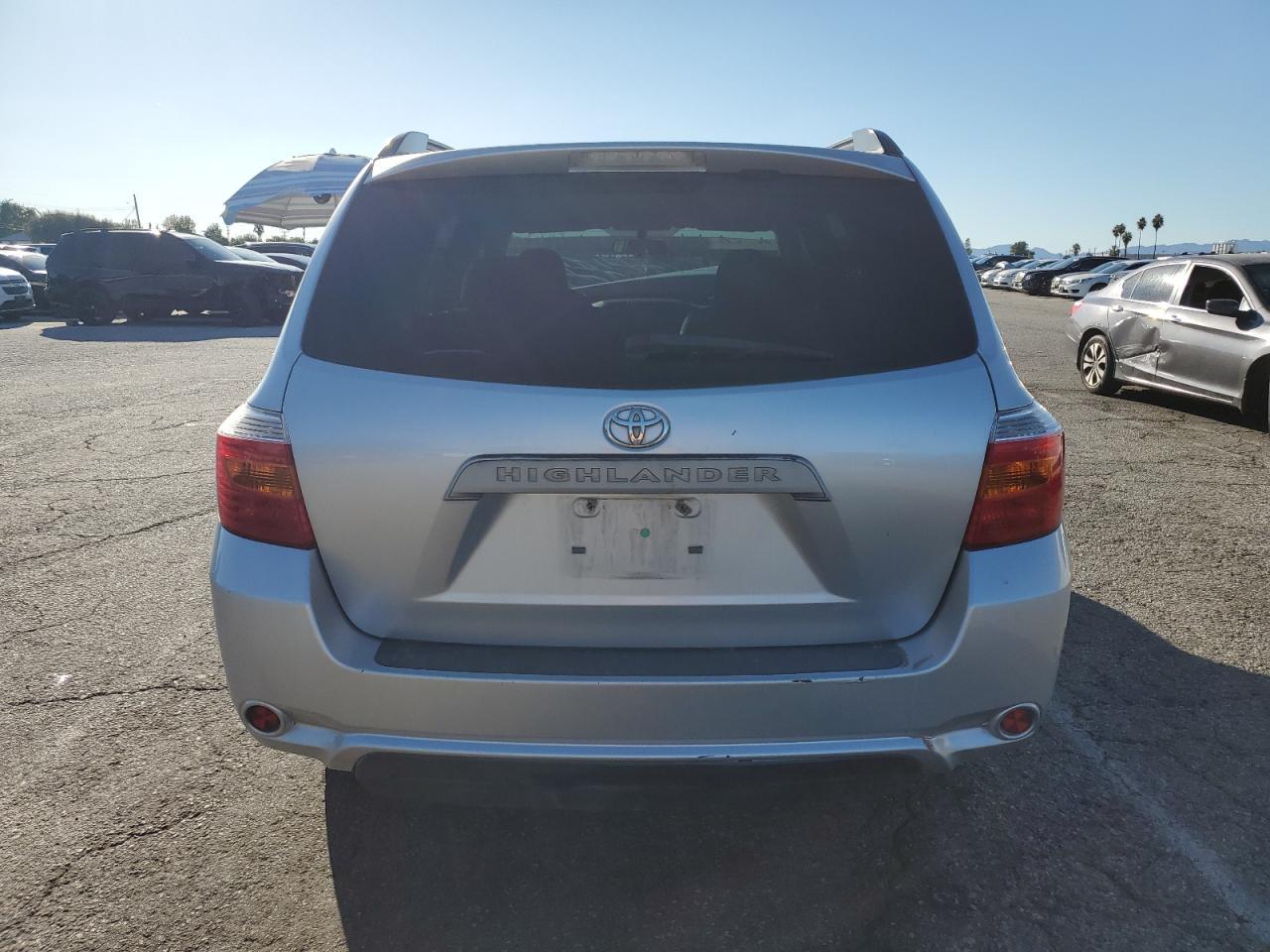 2010 TOYOTA HIGHLANDER
