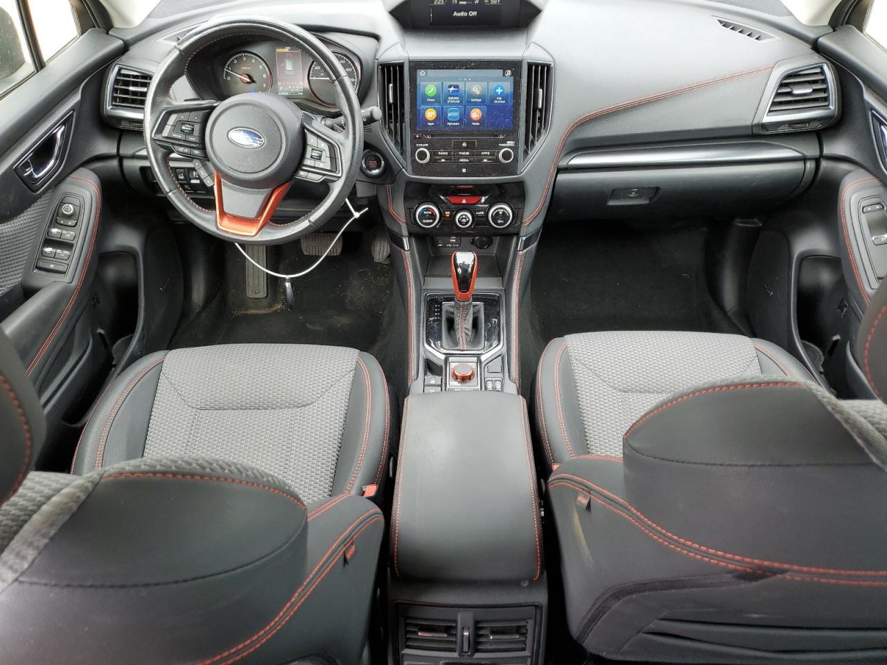 2022 SUBARU FORESTER