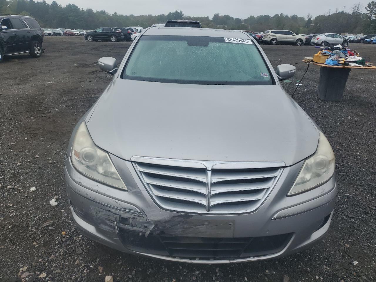 2010 HYUNDAI GENESIS