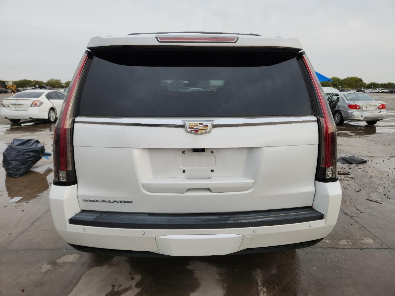 2017 CADILLAC ESCALADE