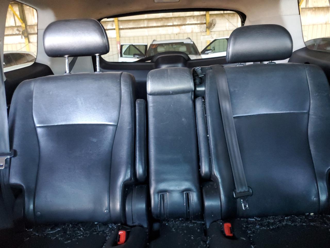 2011 TOYOTA HIGHLANDER