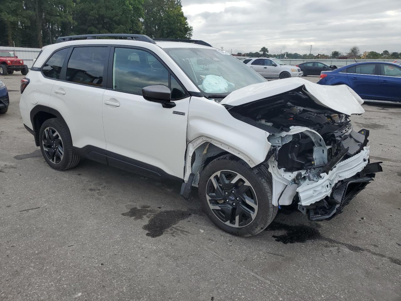 2025 SUBARU FORESTER