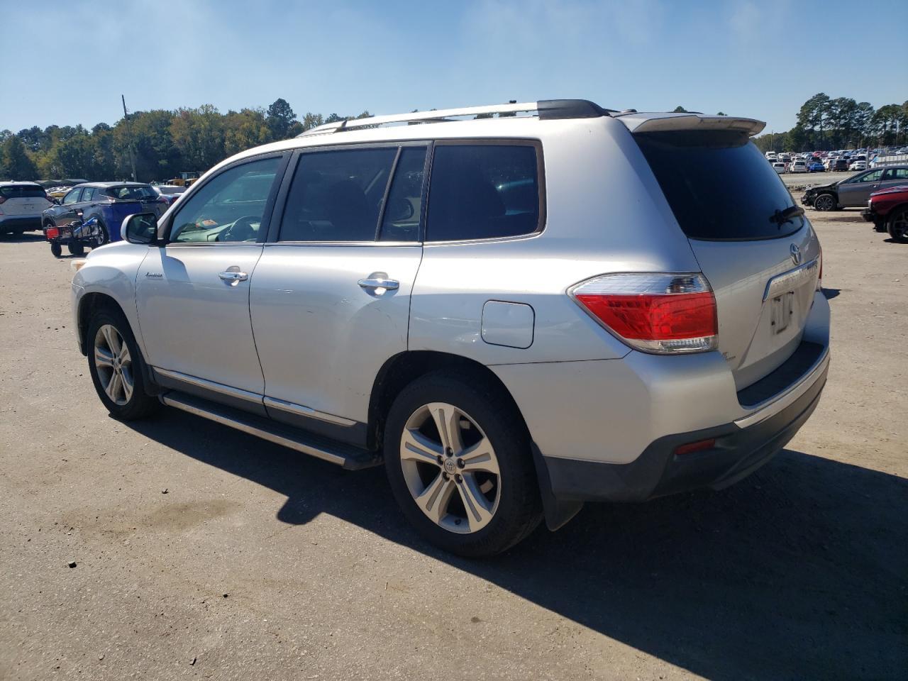 2013 TOYOTA HIGHLANDER