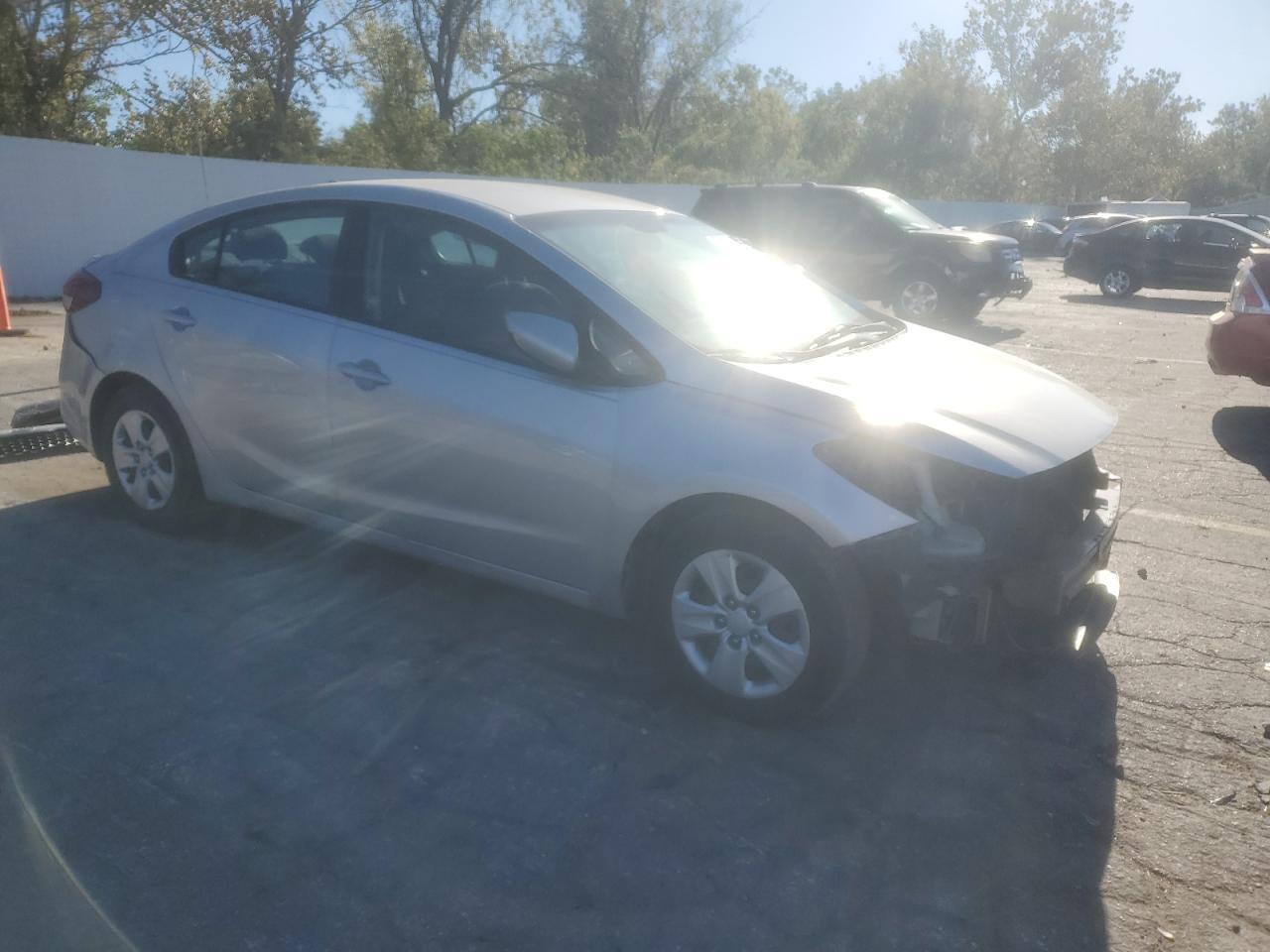 2017 KIA FORTE