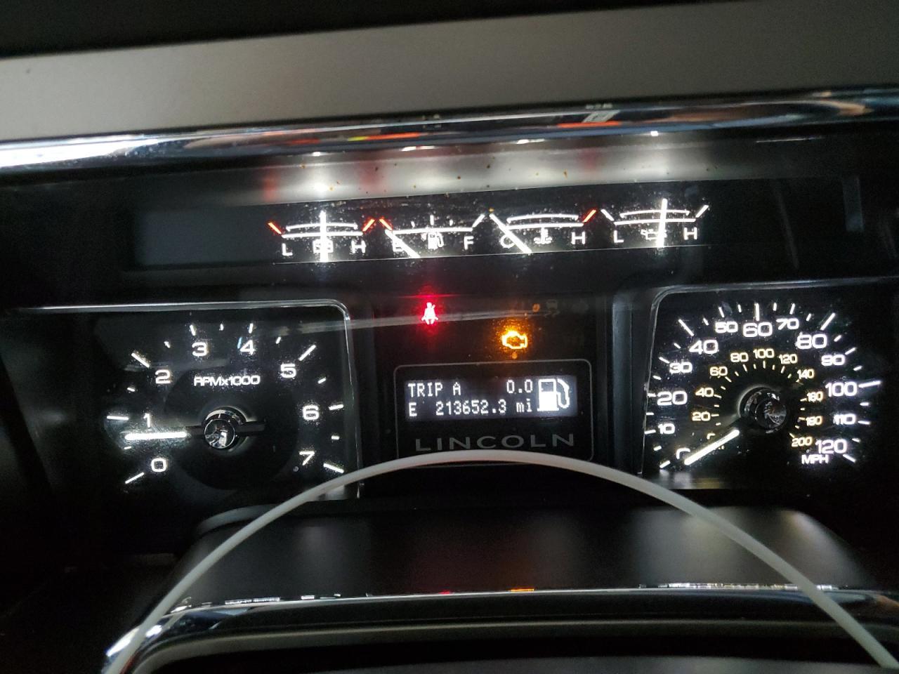 2014 LINCOLN Navigator