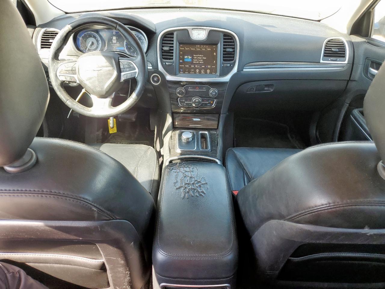 2016 CHRYSLER 300