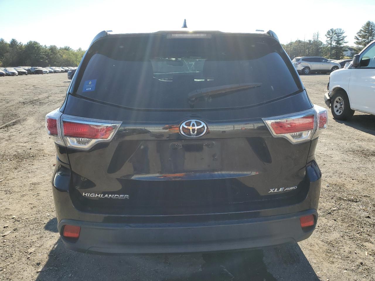 2015 TOYOTA HIGHLANDER