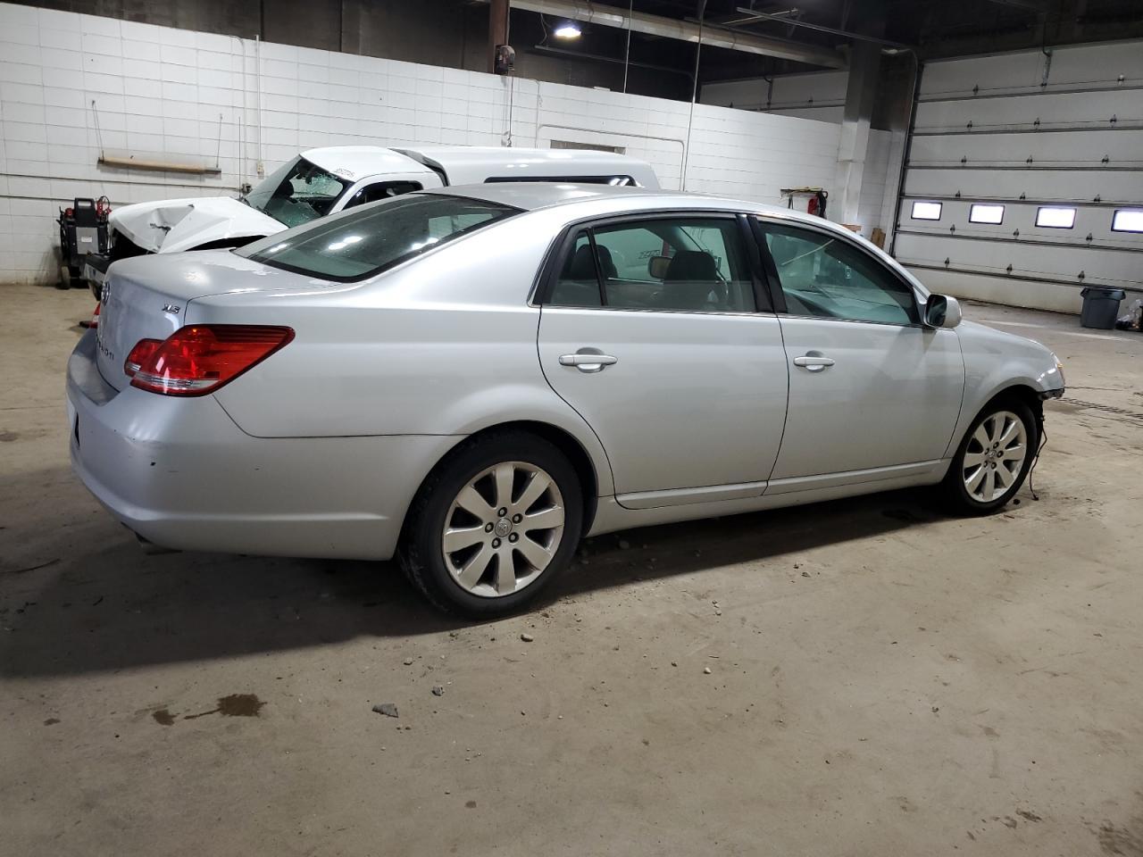 2007 TOYOTA Avalon