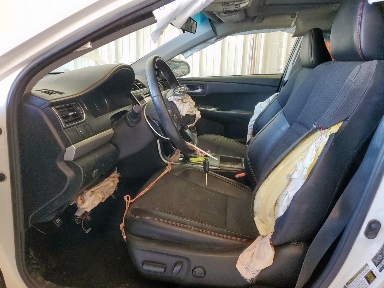 2017 TOYOTA CAMRY