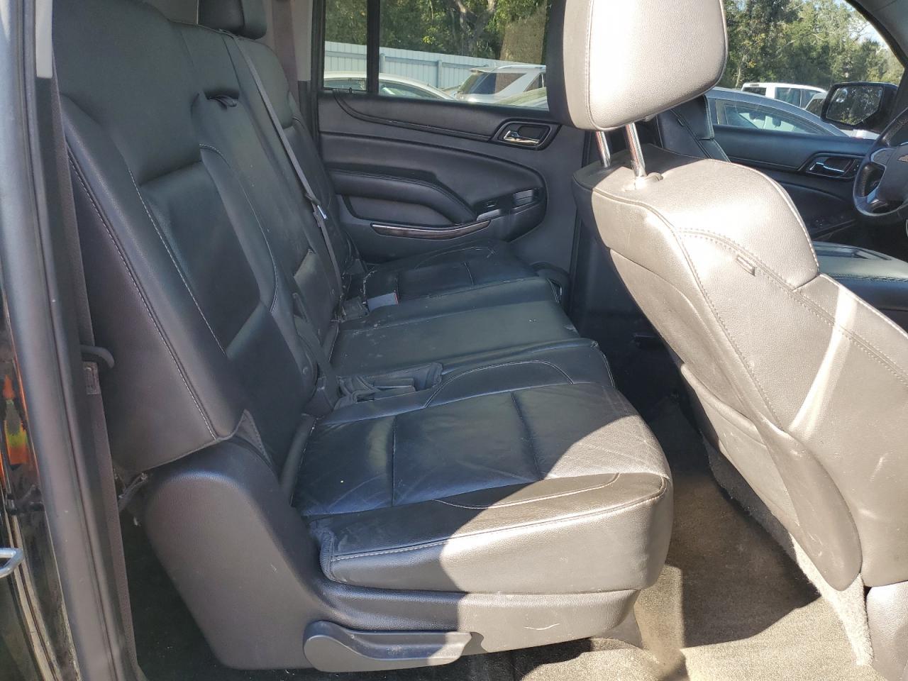 2015 CHEVROLET Suburban