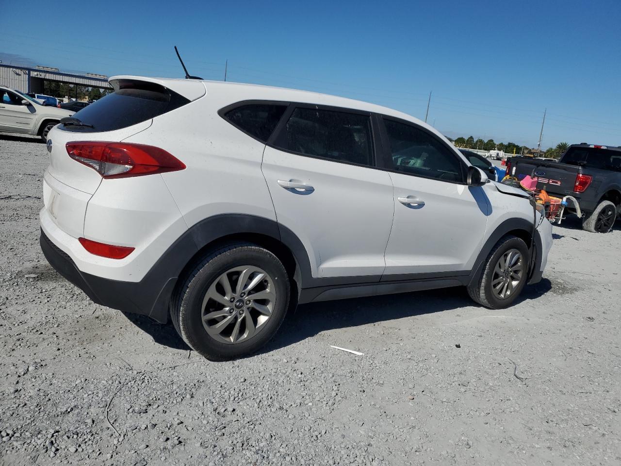 2017 HYUNDAI TUCSON