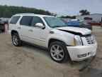 2010 CADILLAC ESCALADE