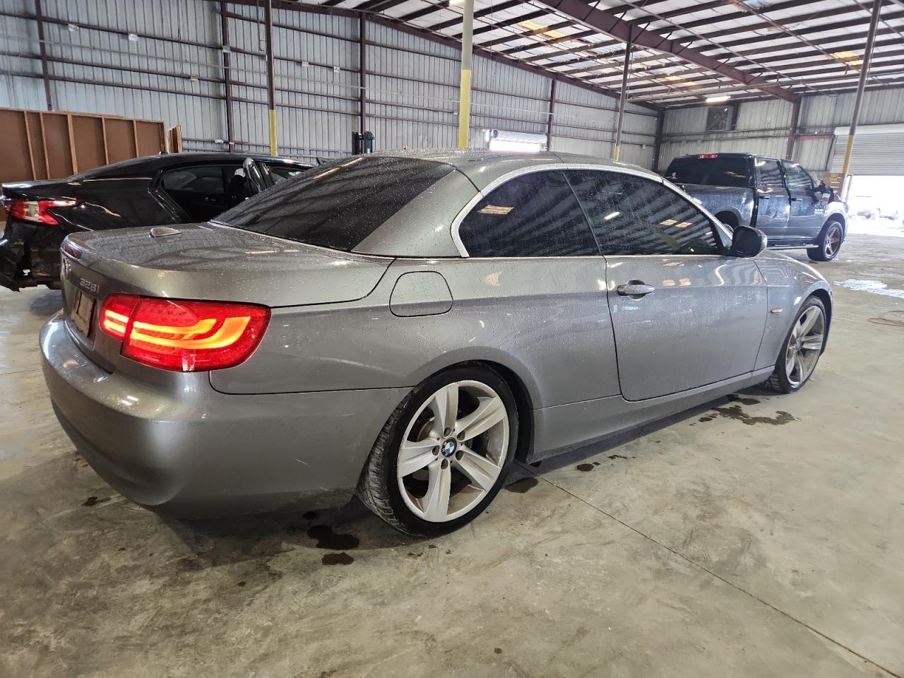 2011 BMW 3 SERIES