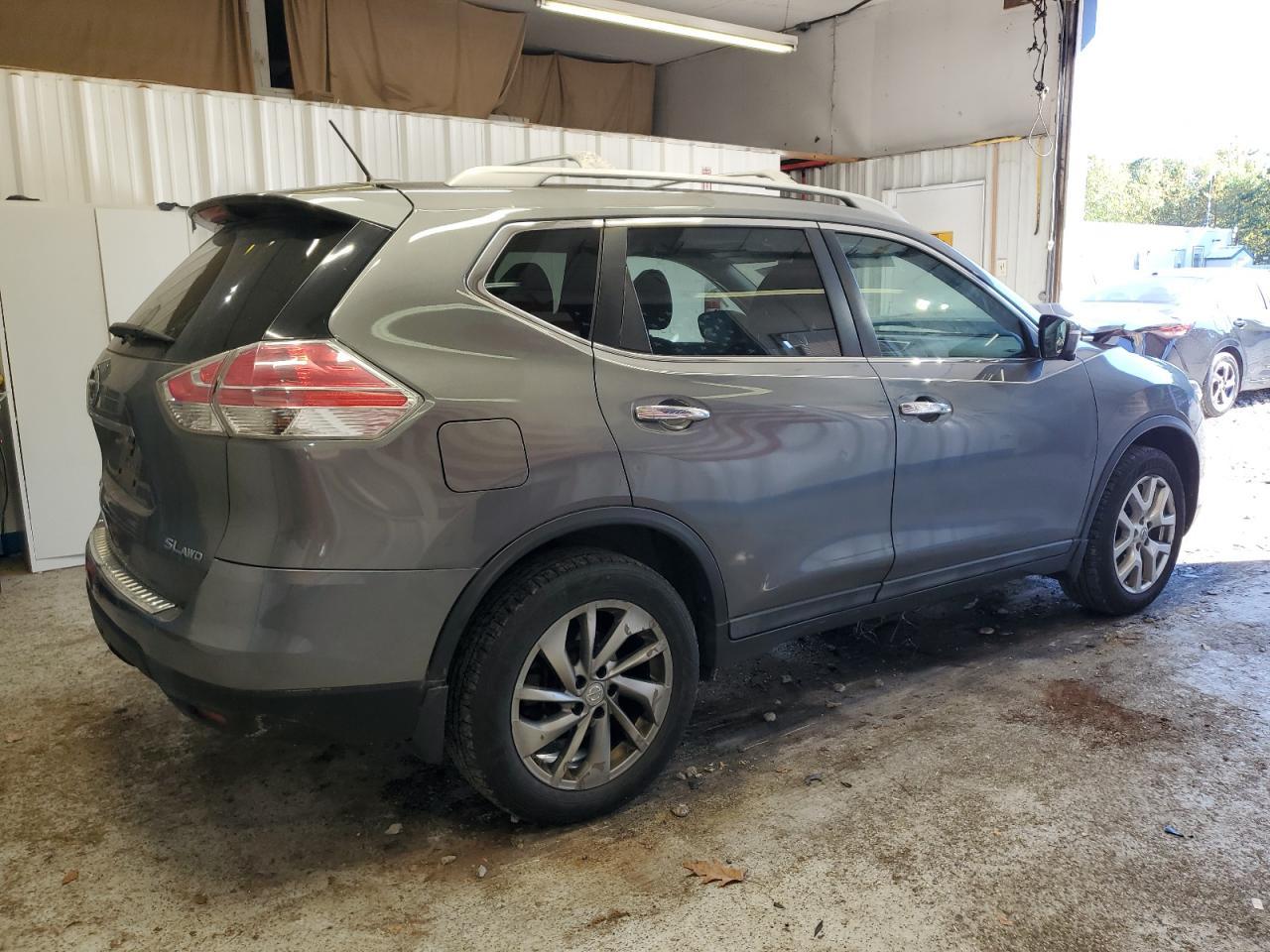 2015 NISSAN ROGUE