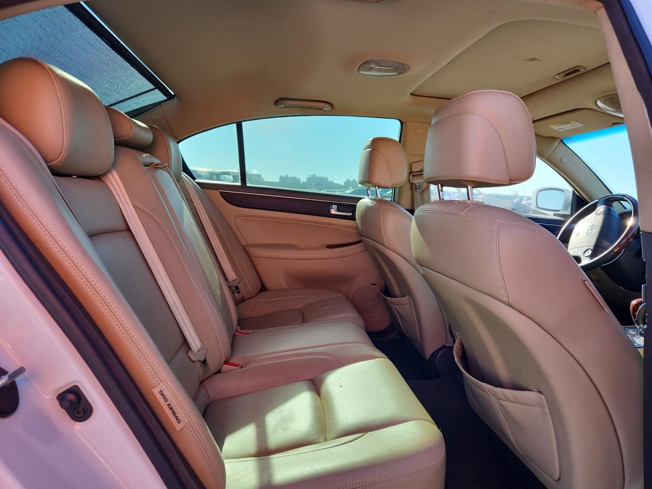 2012 HYUNDAI GENESIS