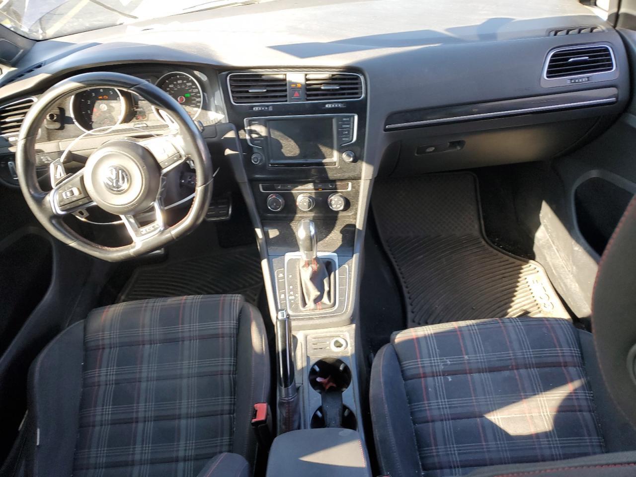 2016 VOLKSWAGEN GTI