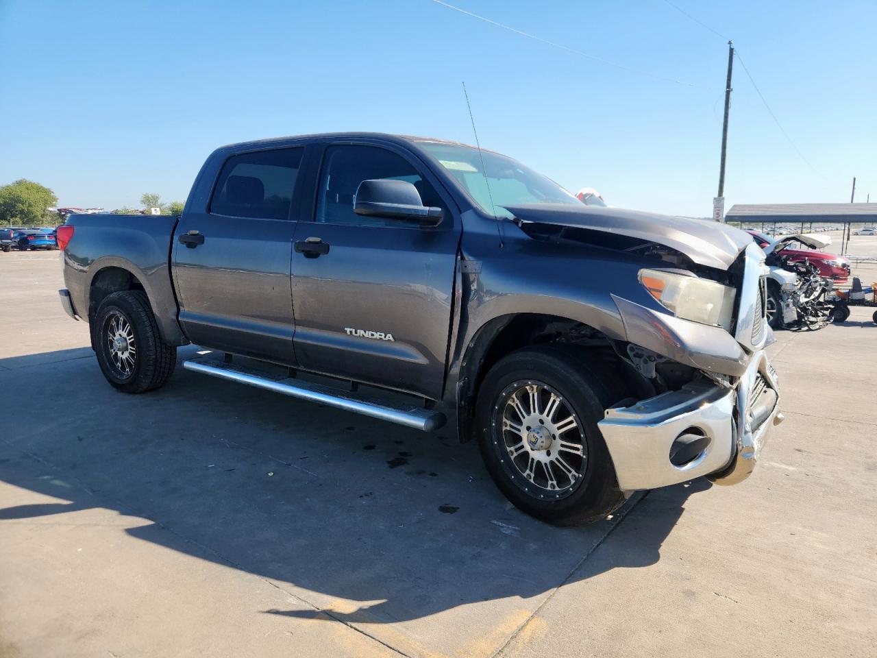 2011 TOYOTA TUNDRA