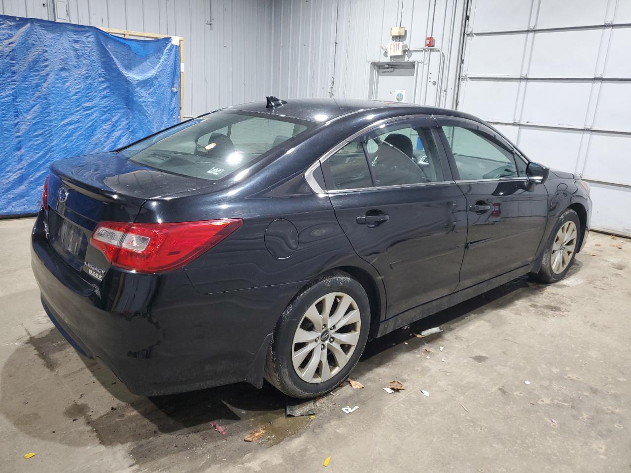 2016 SUBARU Legacy