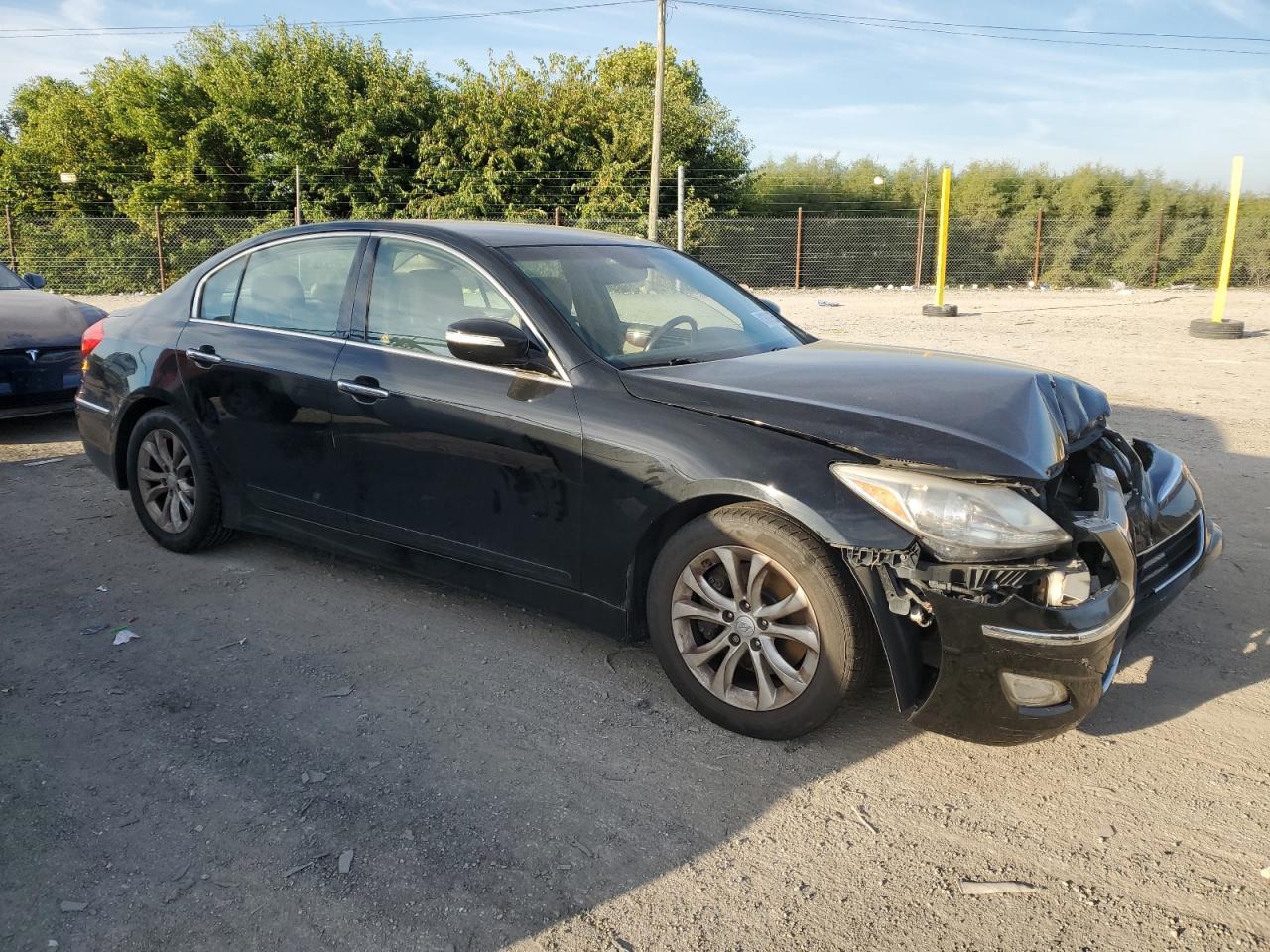 2013 HYUNDAI GENESIS