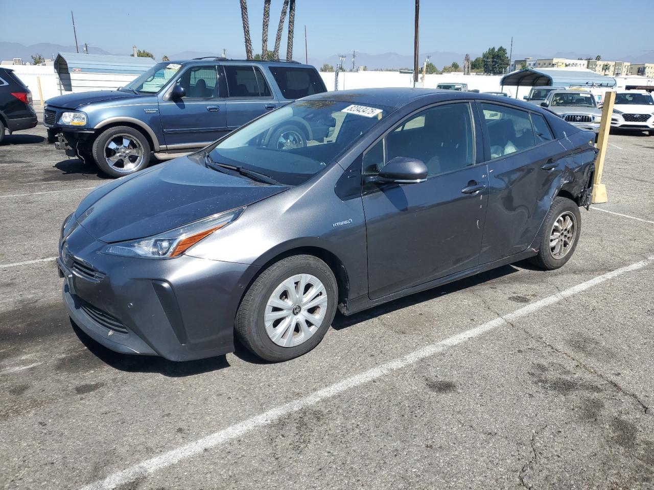 2019 TOYOTA PRIUS