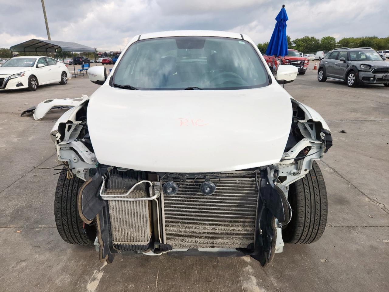 2017 NISSAN Juke