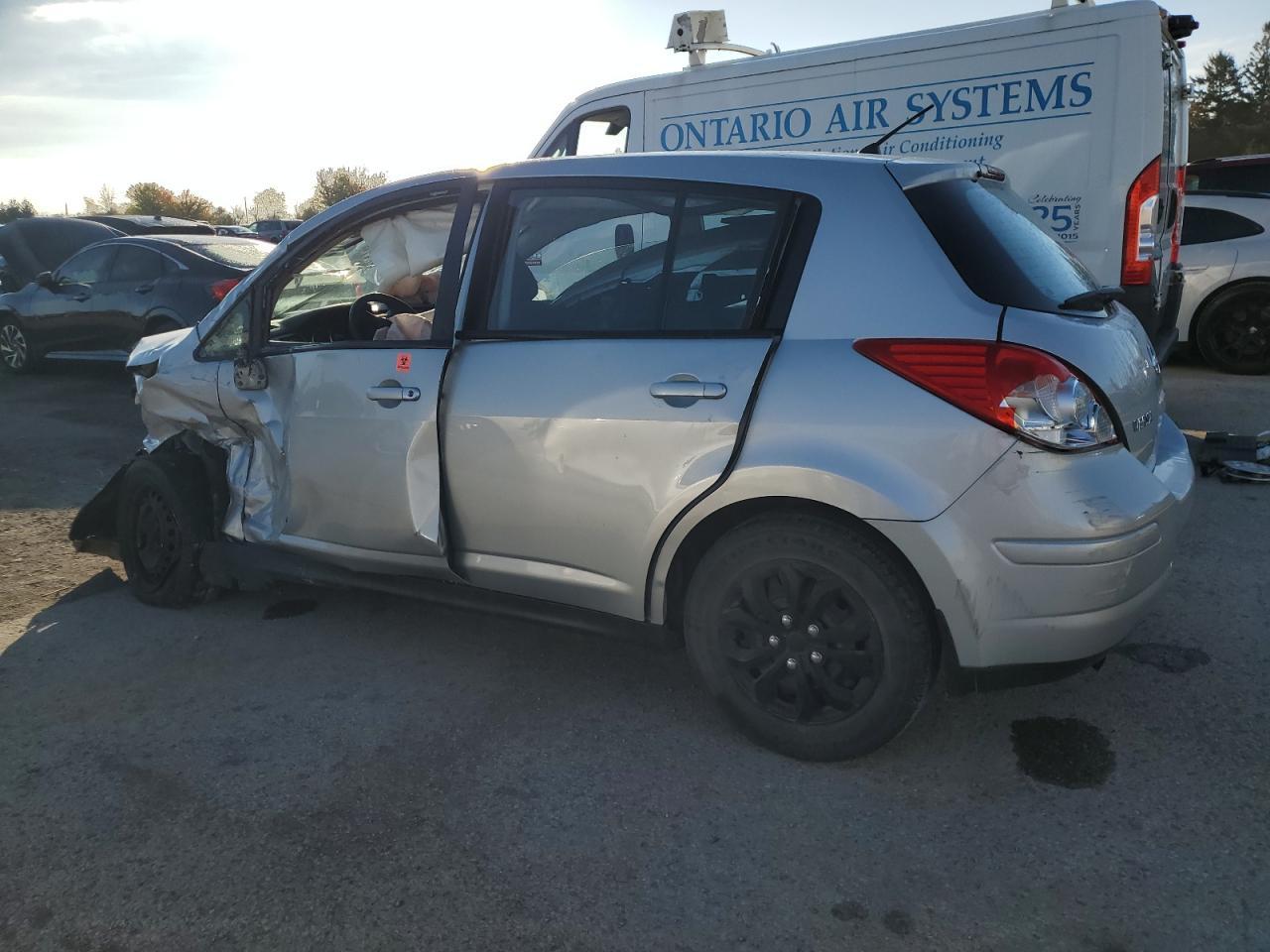 2009 NISSAN VERSA