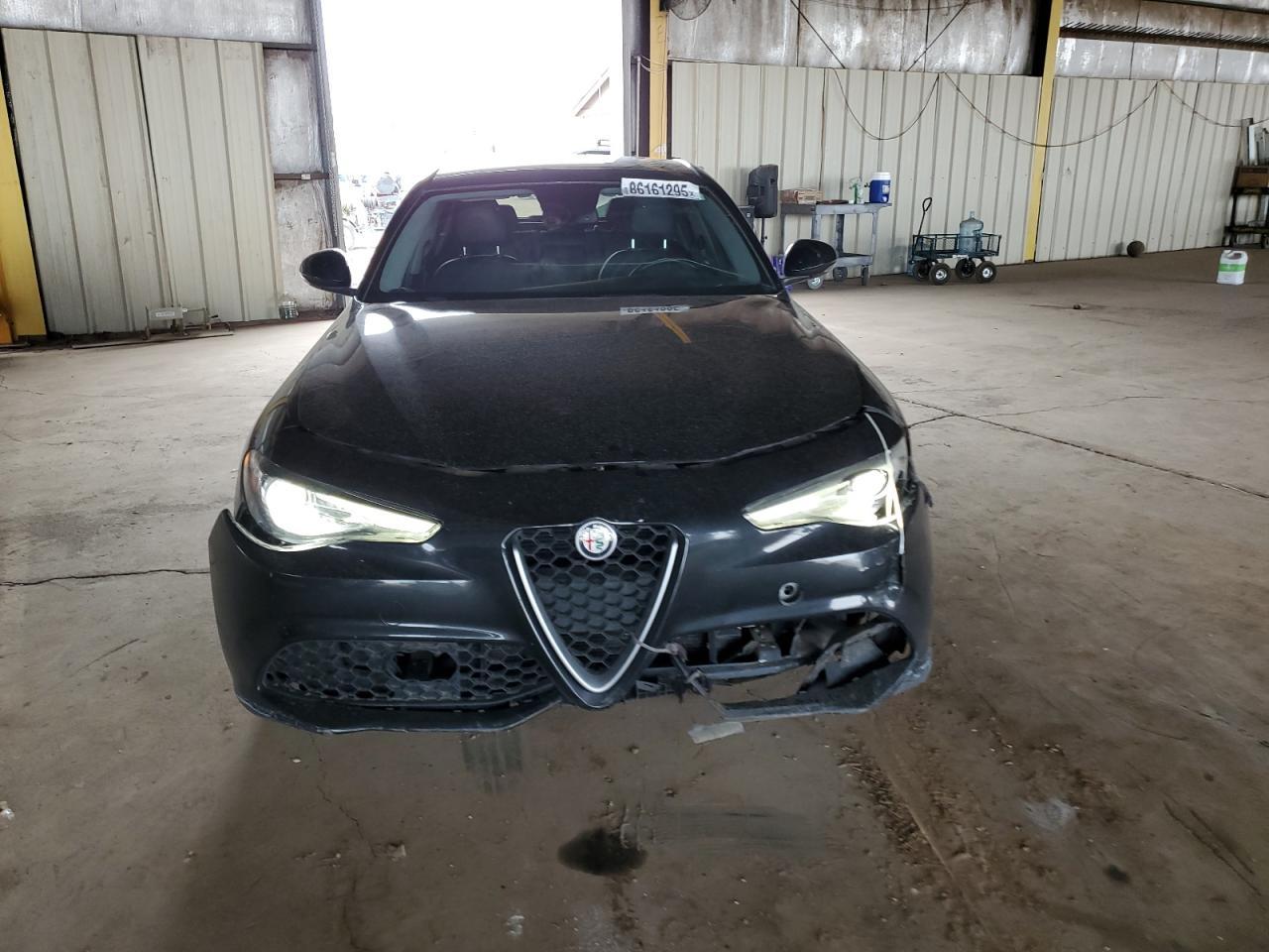 2017 ALFA ROMEO Giulia