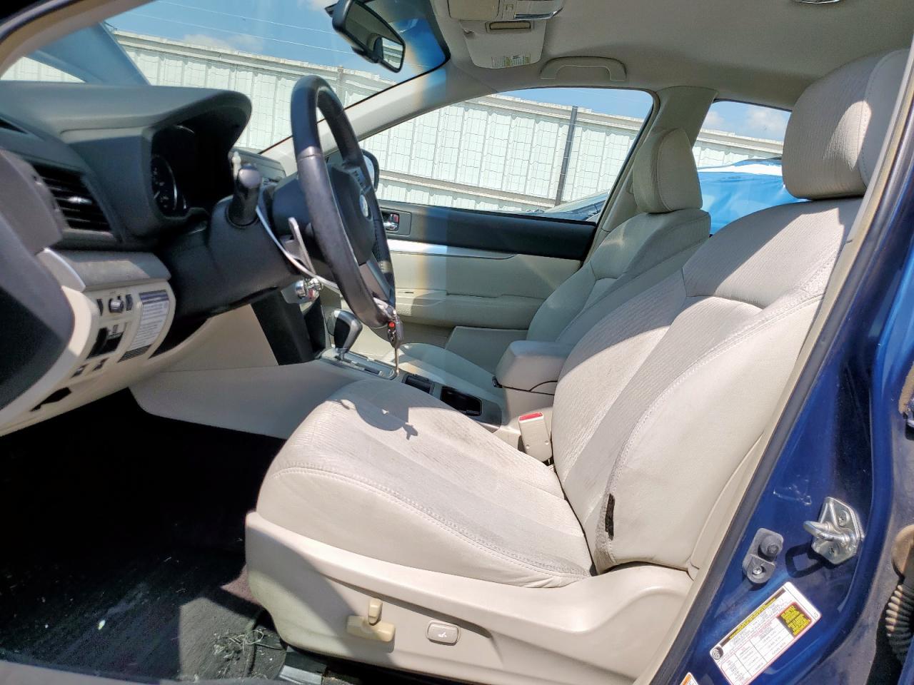 2010 SUBARU Legacy
