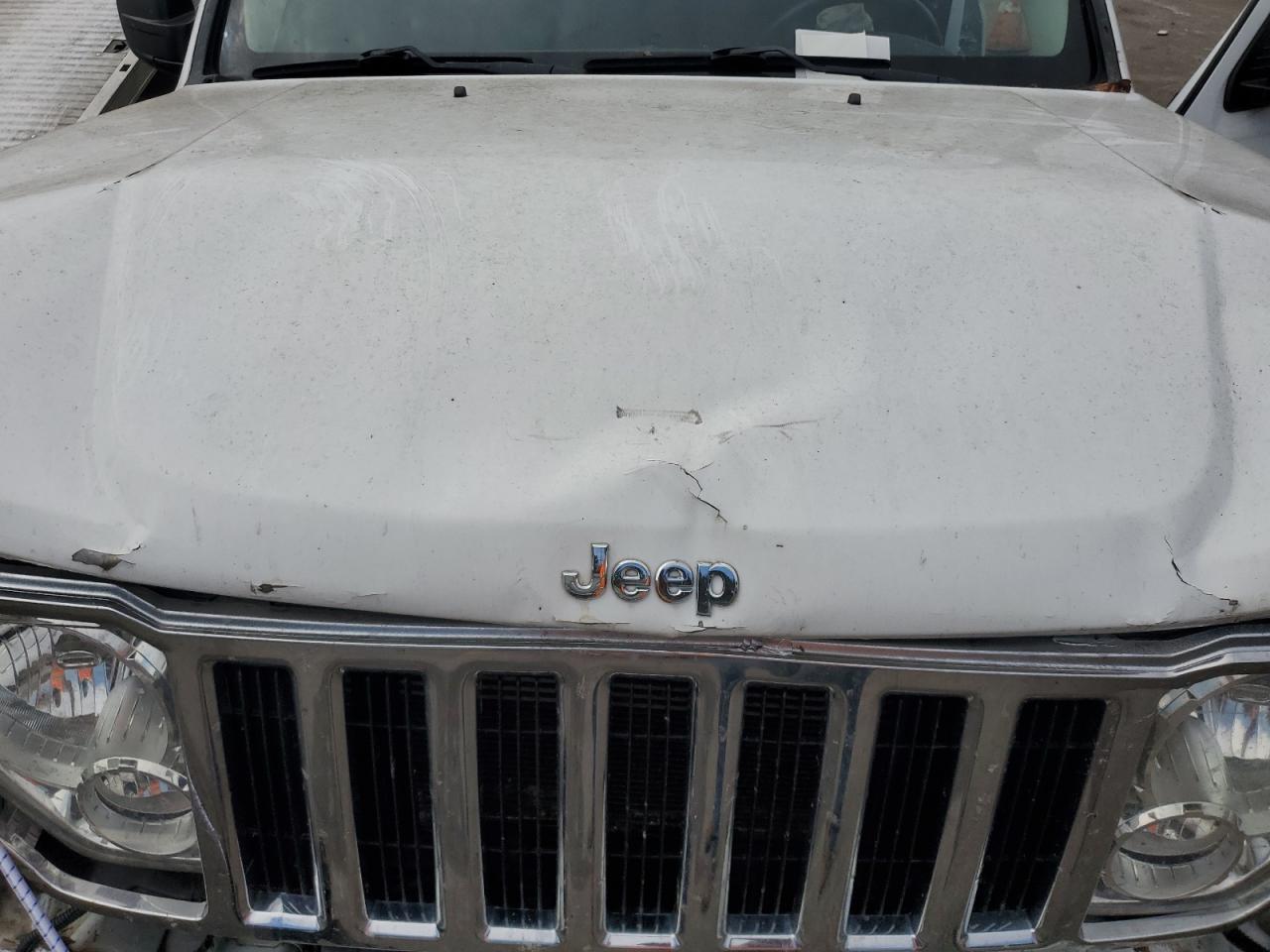 2012 JEEP Liberty