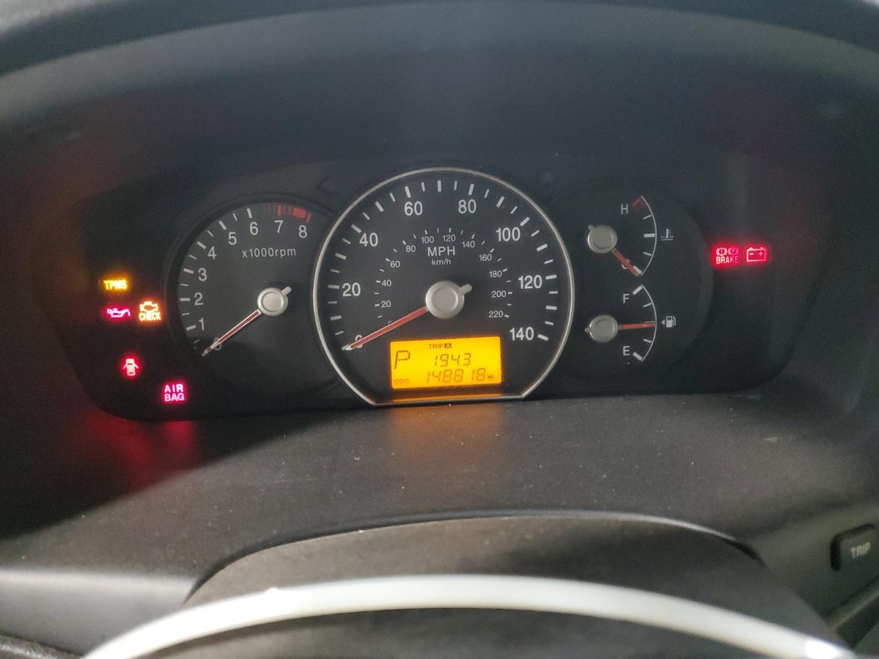 2008 KIA RONDO