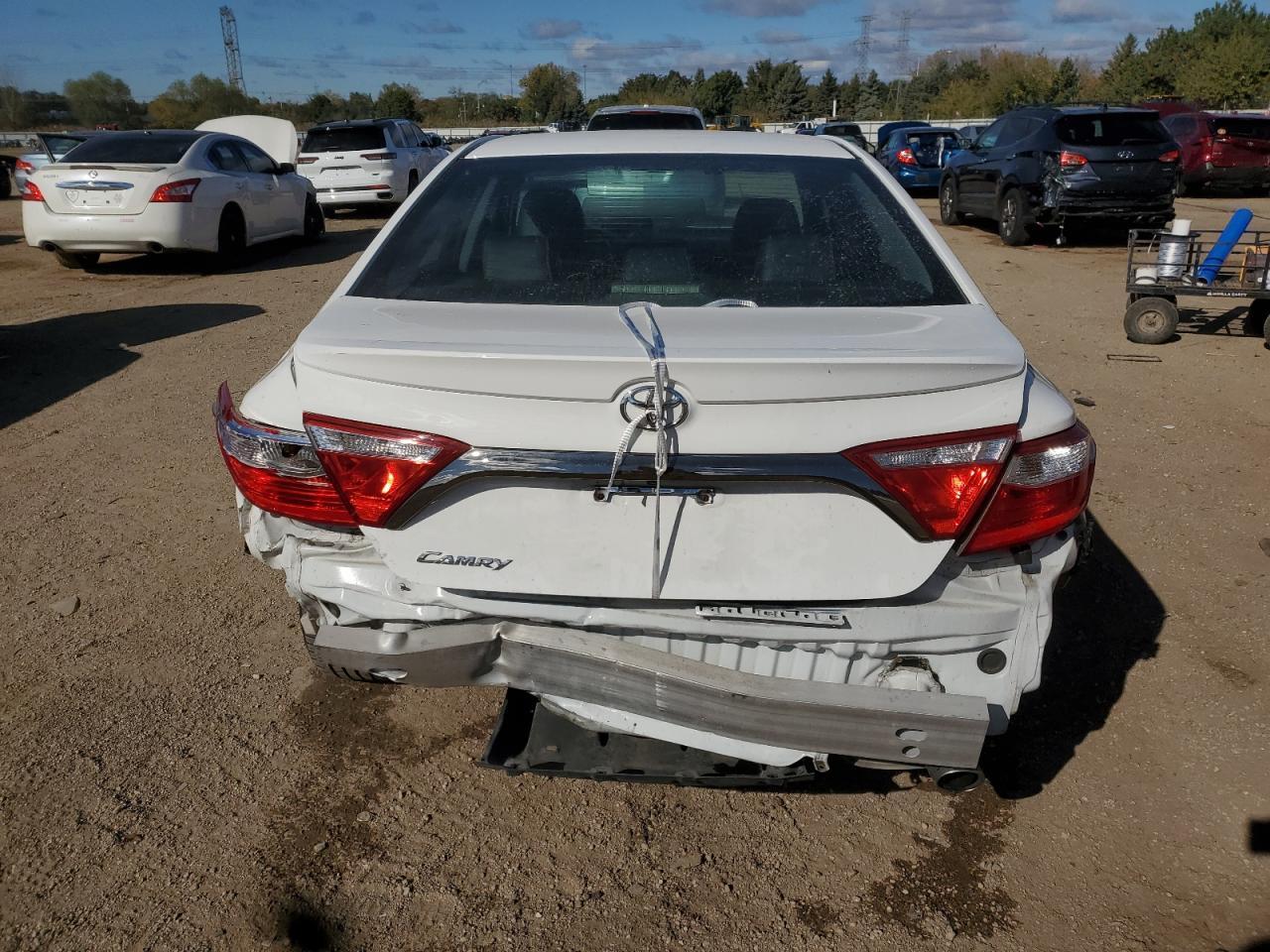 2016 TOYOTA CAMRY