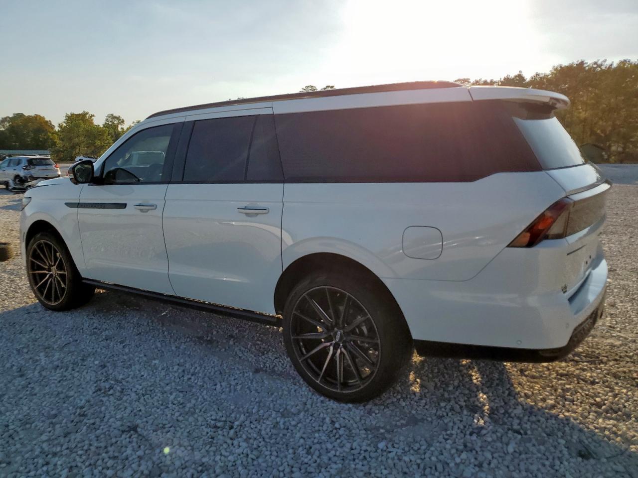 2025 LINCOLN Navigator