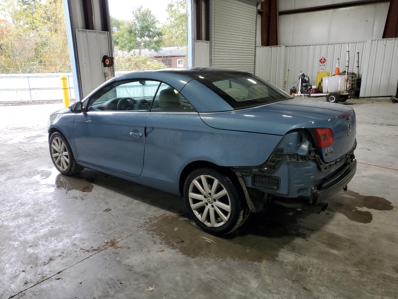 2010 VOLKSWAGEN EOS