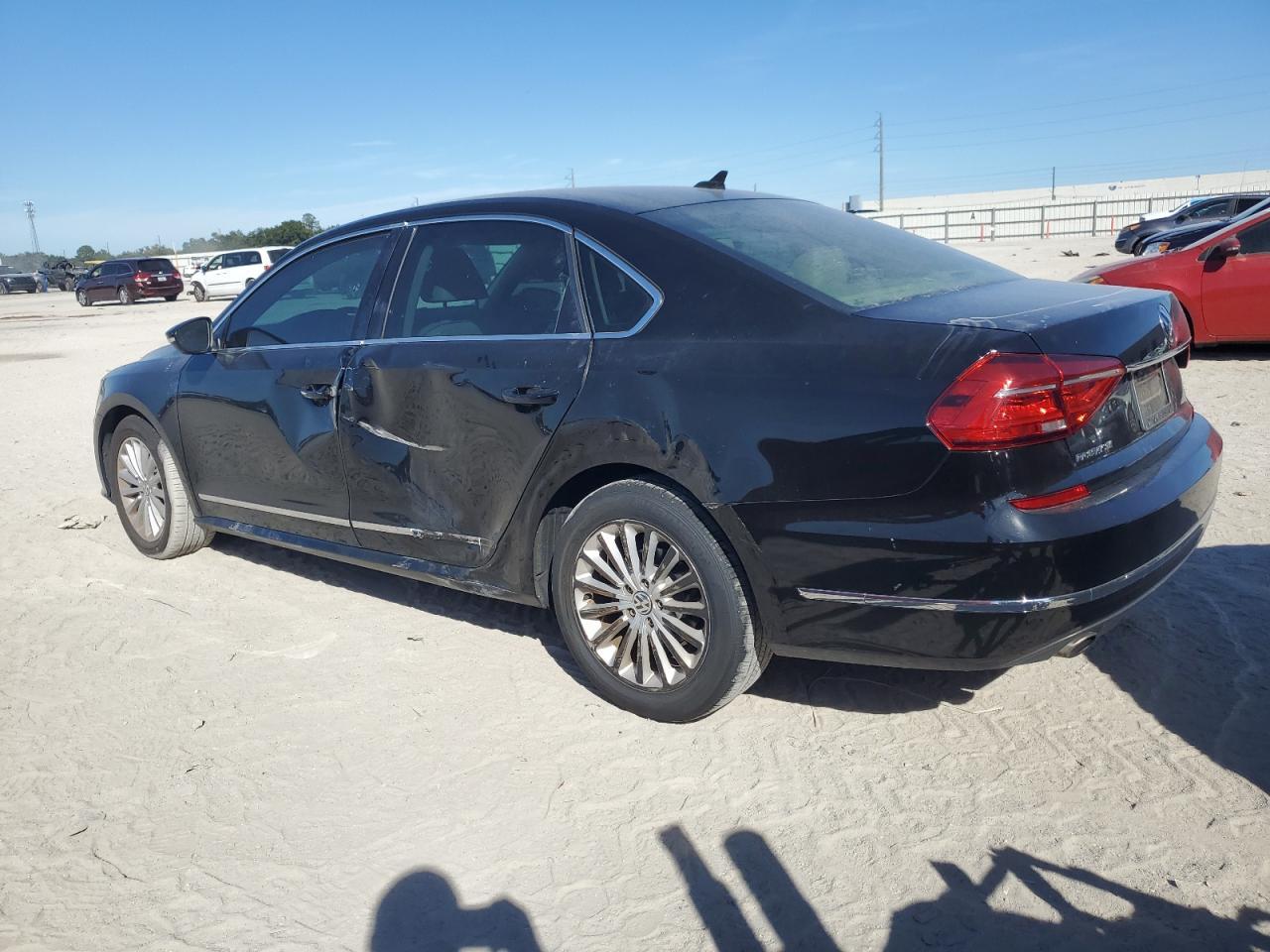 2016 VOLKSWAGEN Passat