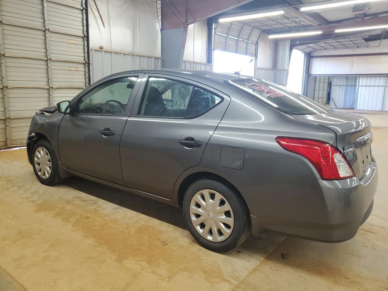 2016 NISSAN VERSA