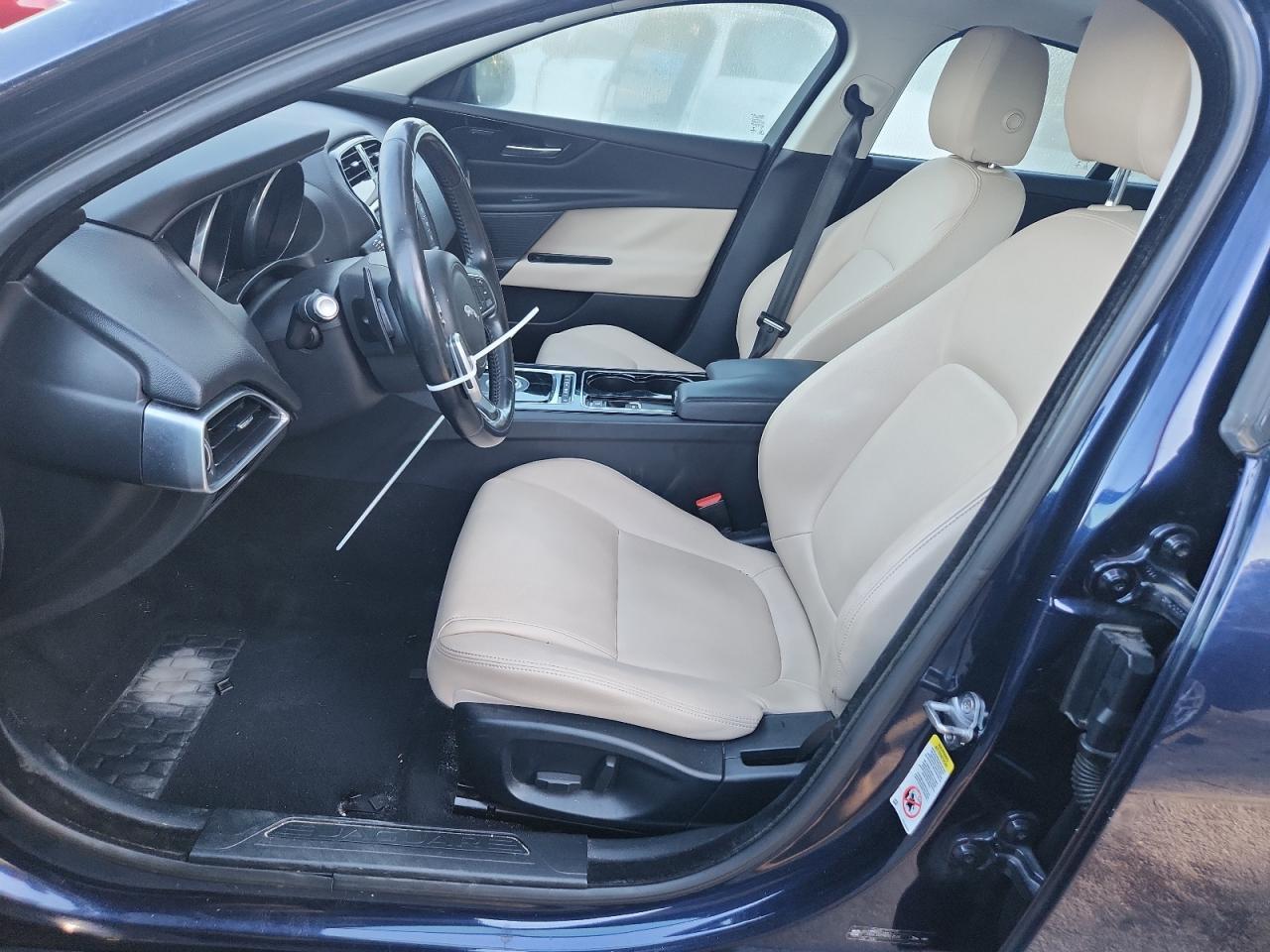 2017 JAGUAR XE