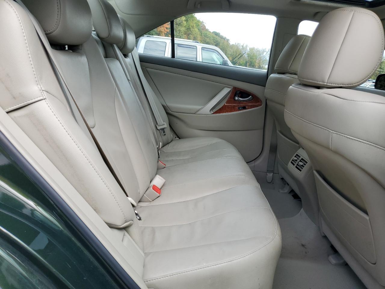 2011 TOYOTA CAMRY