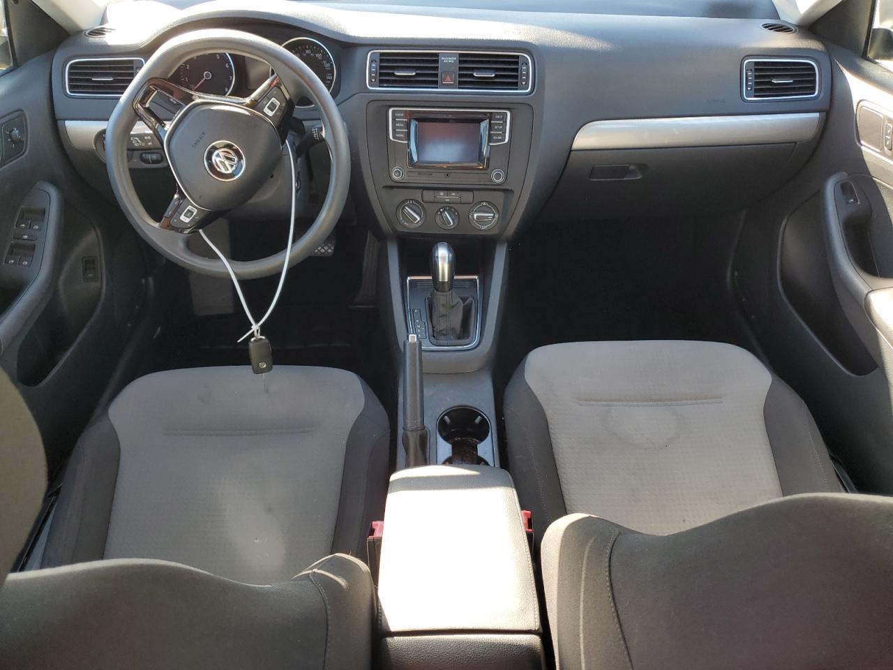 2017 VOLKSWAGEN JETTA