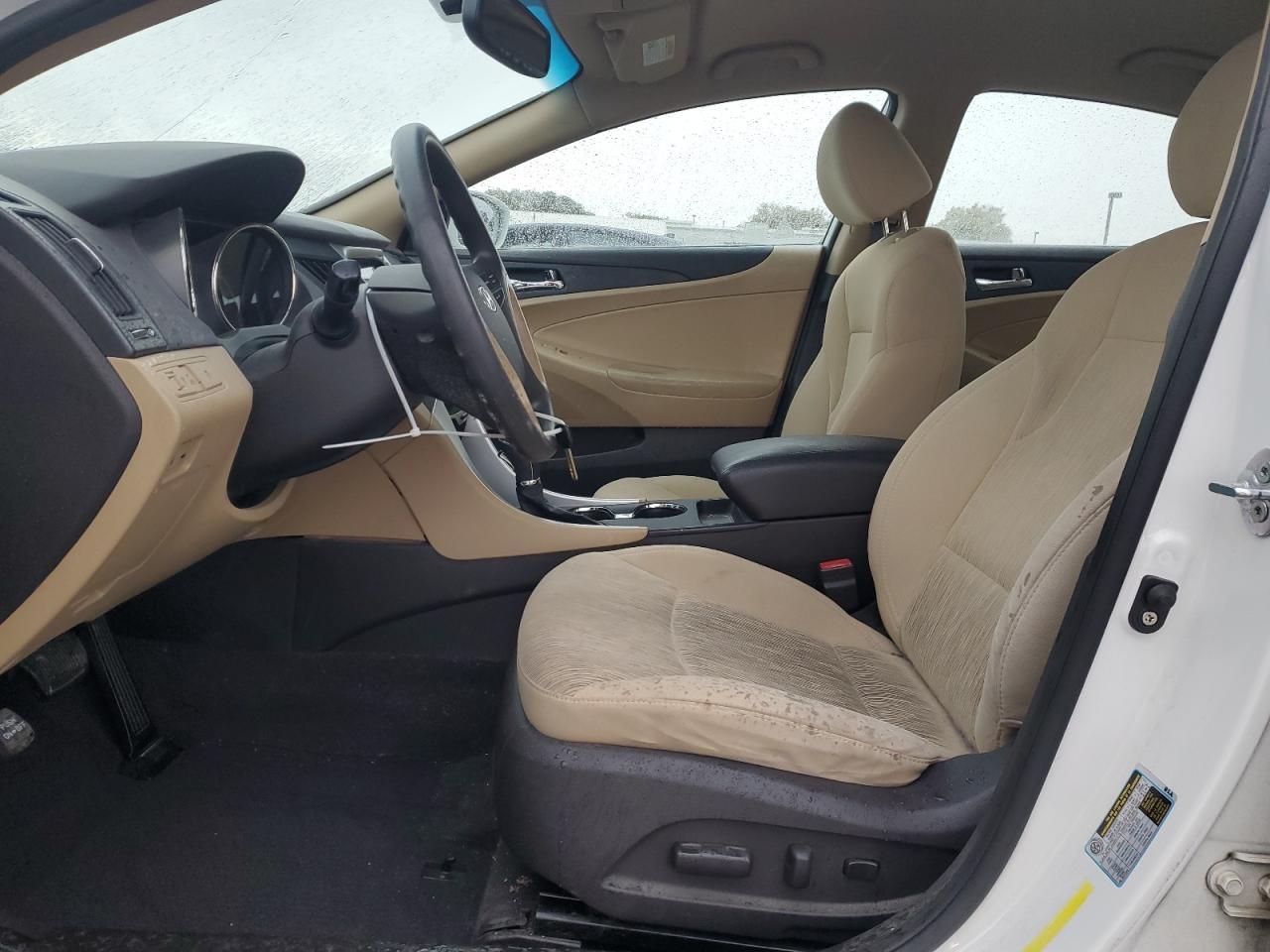 2011 HYUNDAI SONATA