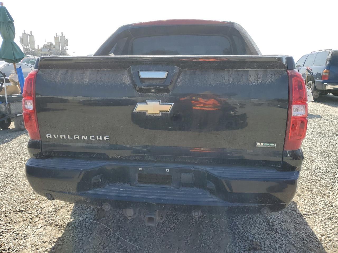 2011 CHEVROLET Avalanche