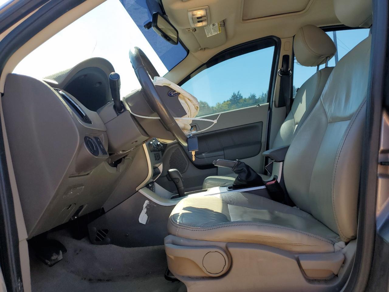 2011 FORD FOCUS