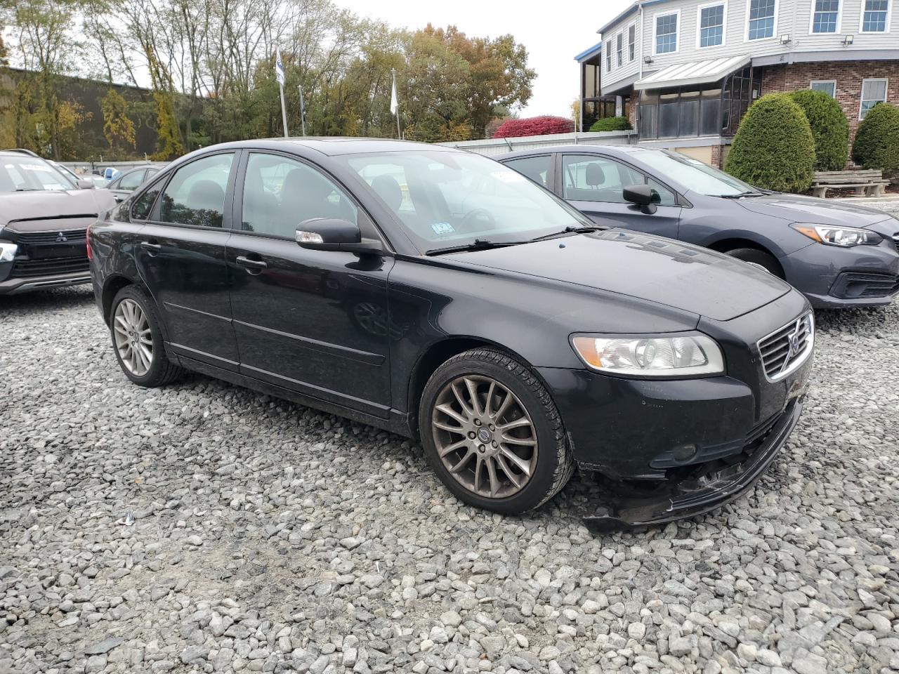 2009 VOLVO S40